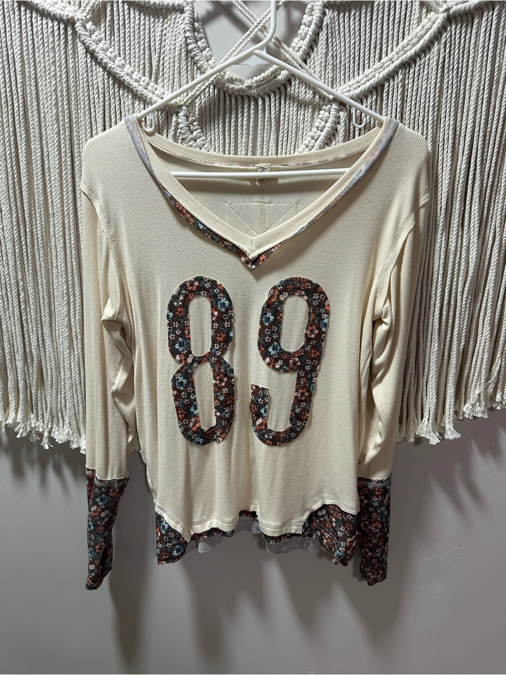 POL Cream Long-Sleeve V-Neck Top with Floral '89' Accents